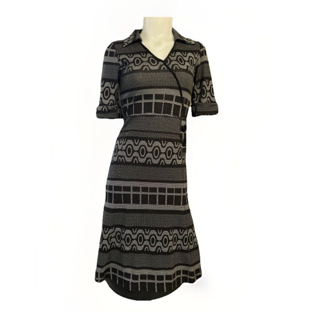 Who’s That Girl 1970’s Inspire Pattern Dress Grey And Black Stretch Collar